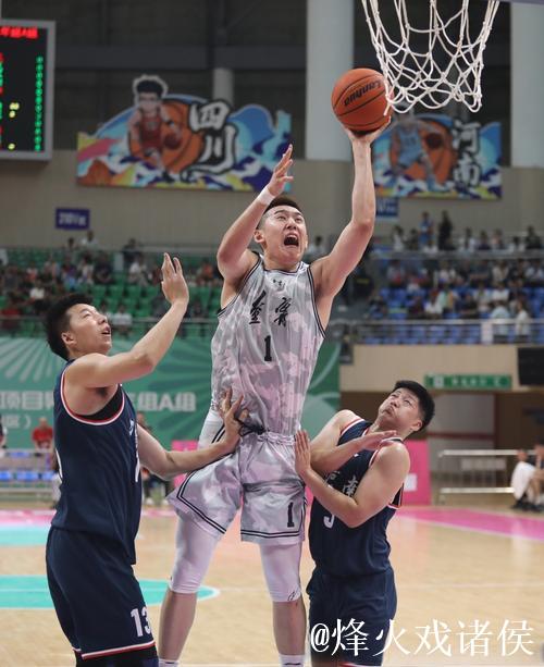 辽宁男篮惊艳开局:两连胜掀翻卫冕冠军,短板与潜力同现 辽宁男篮惊艳开局:两连胜掀翻卫冕冠军,短板与潜力同现